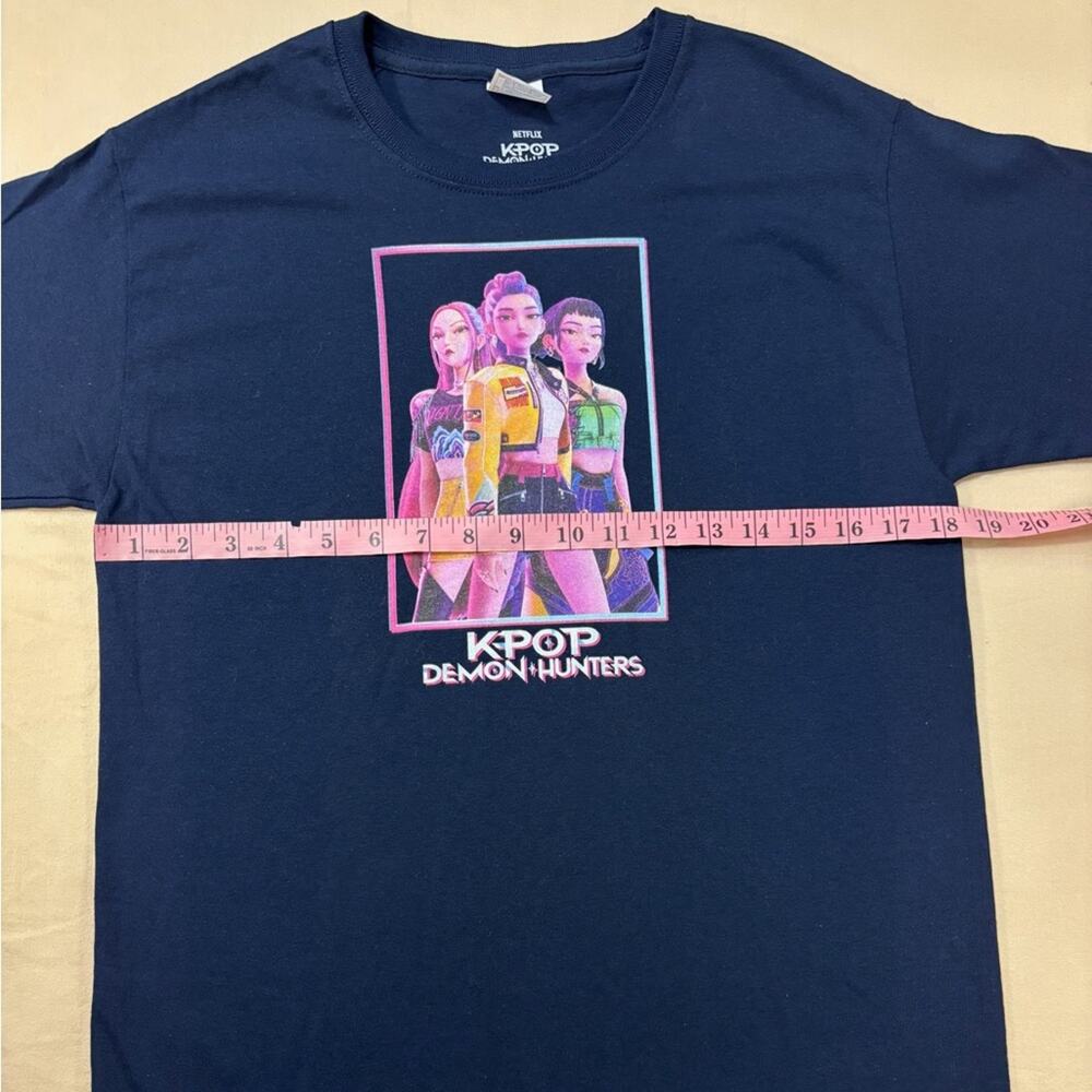 Netflix Navy K-Pop Demon Hunters Girls Graphic Short Sleeve Shirt Size Large - Picture 5 of 6